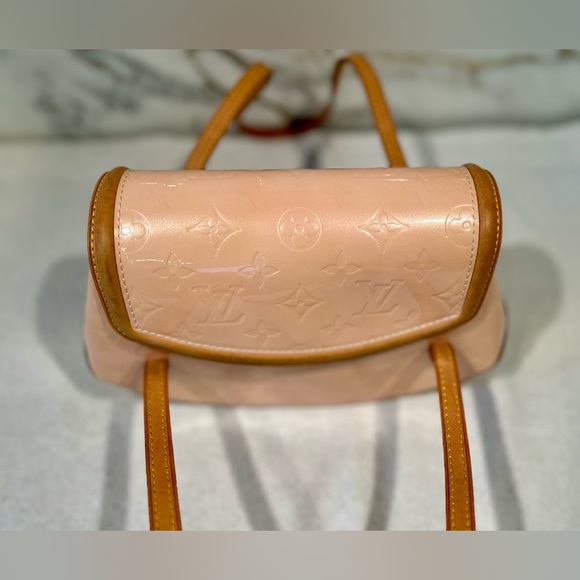 Louis Vuitton Louis Vuitton Pink Vernis Leather Biscayne Bay PM - Picture 3 of 11